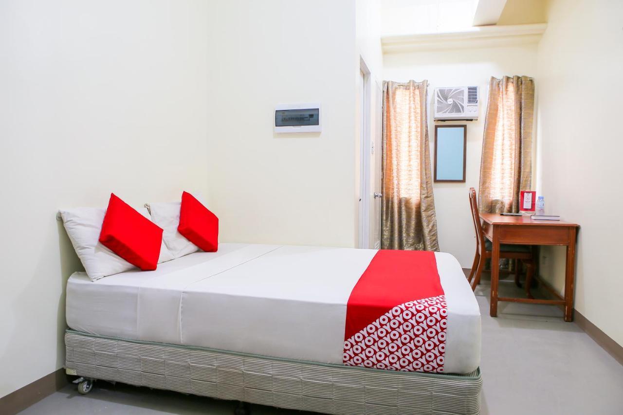 Oyo 442 Ipark Hotel Cebu Екстер'єр фото