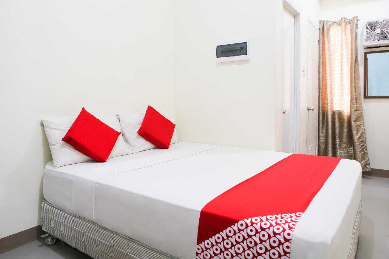 Oyo 442 Ipark Hotel Cebu Екстер'єр фото