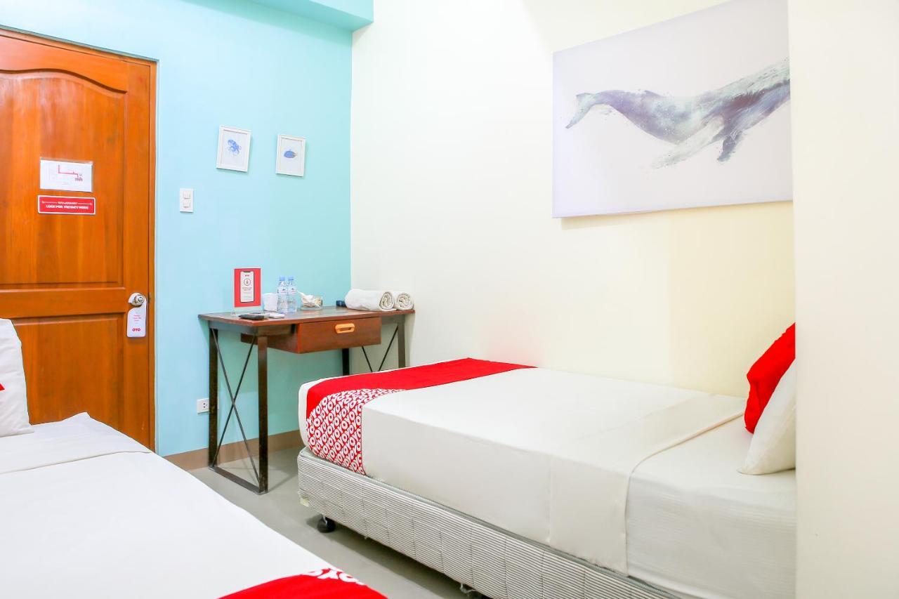 Oyo 442 Ipark Hotel Cebu Екстер'єр фото