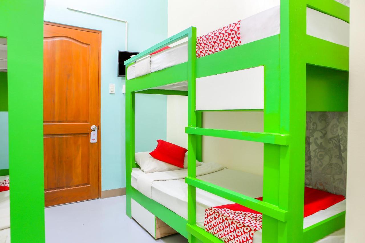 Oyo 442 Ipark Hotel Cebu Екстер'єр фото