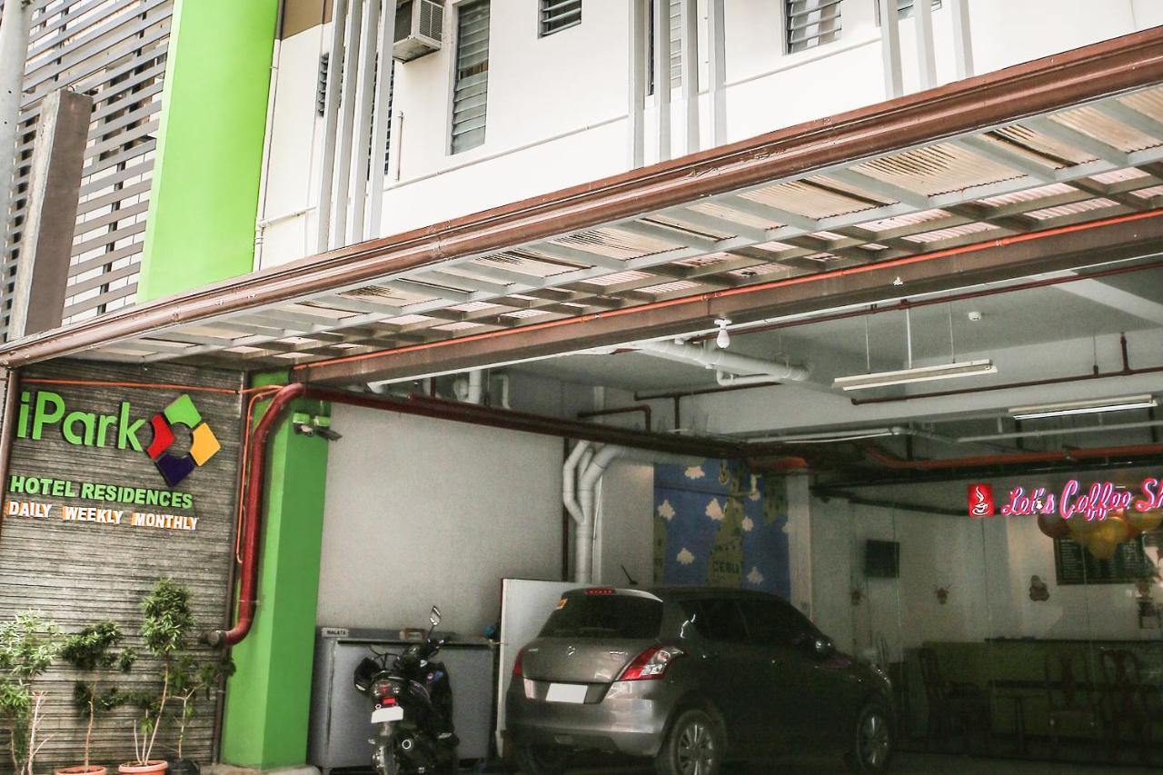 Oyo 442 Ipark Hotel Cebu Екстер'єр фото